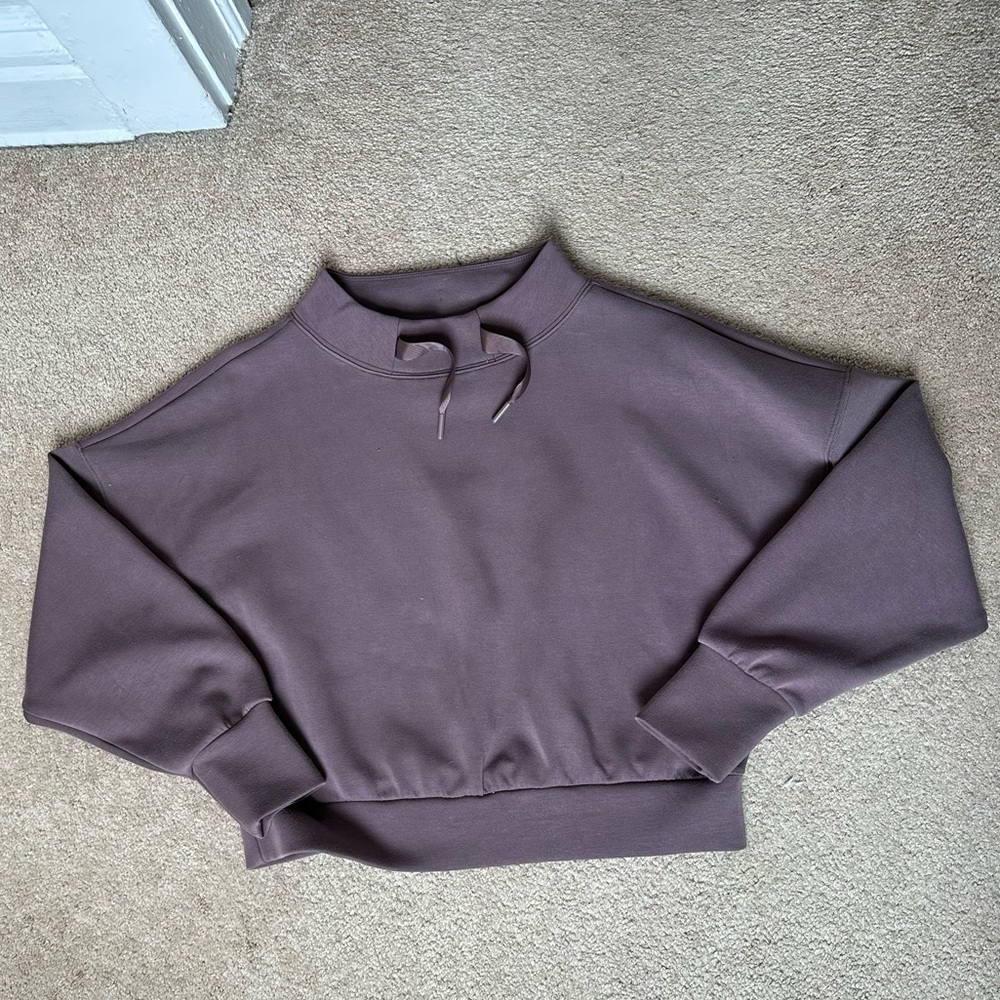 Cropped Sweatshirt